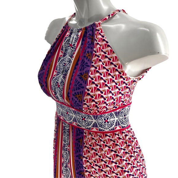 Maggie London Sleeveless Halter Style Dress with Front Cutout in Size 4 - Picture 2 of 11